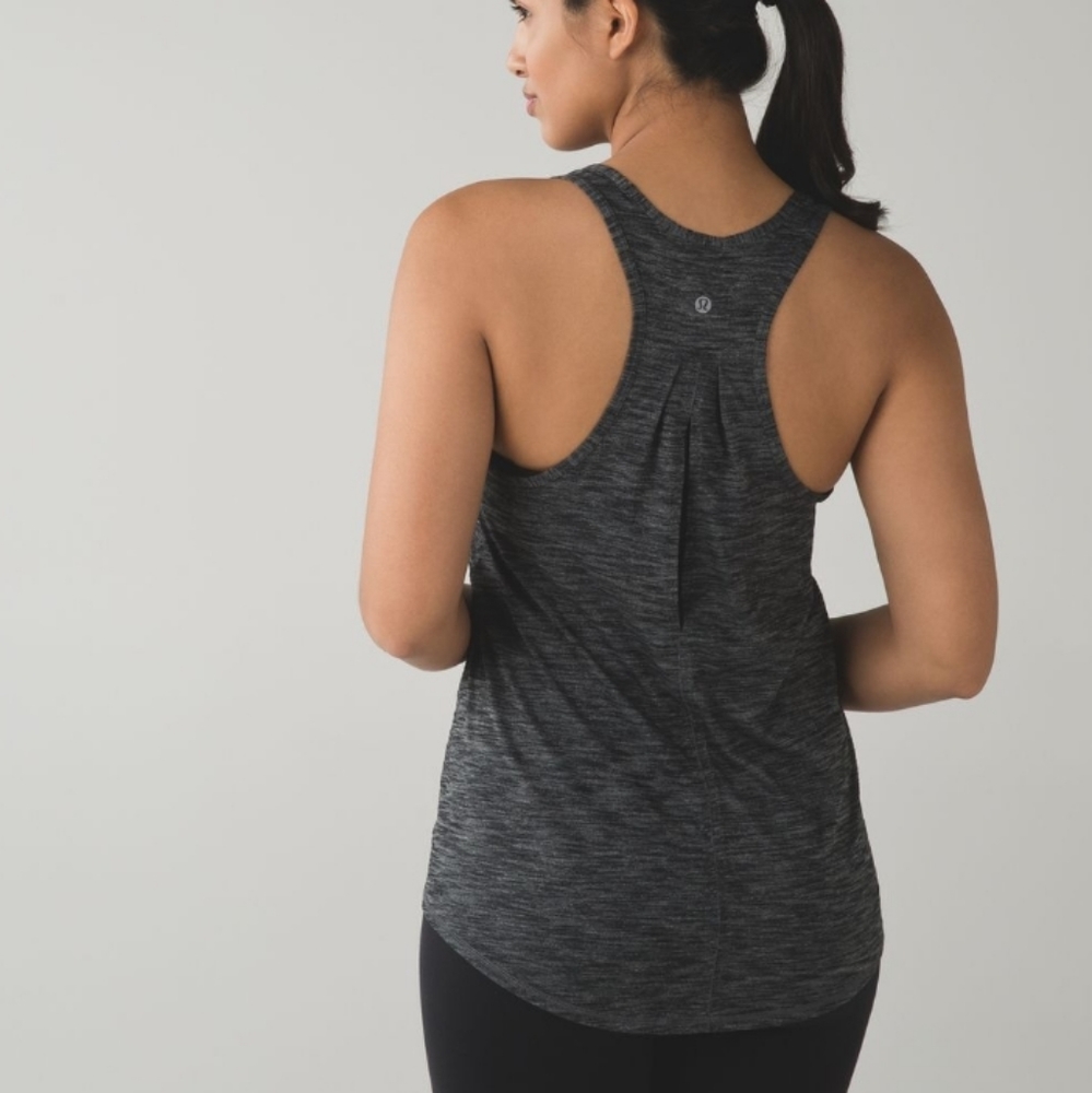 Lululemon Salute the Sun Singlet II Heathered Black Gray